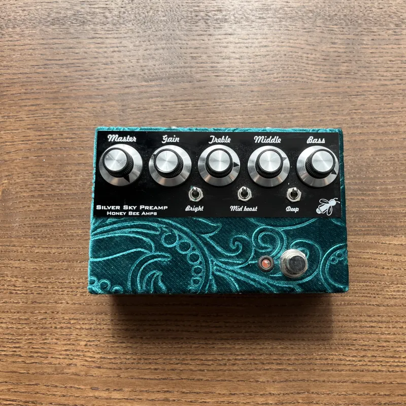 Honey Bee Amps Silver Sky Preamp Pedal
