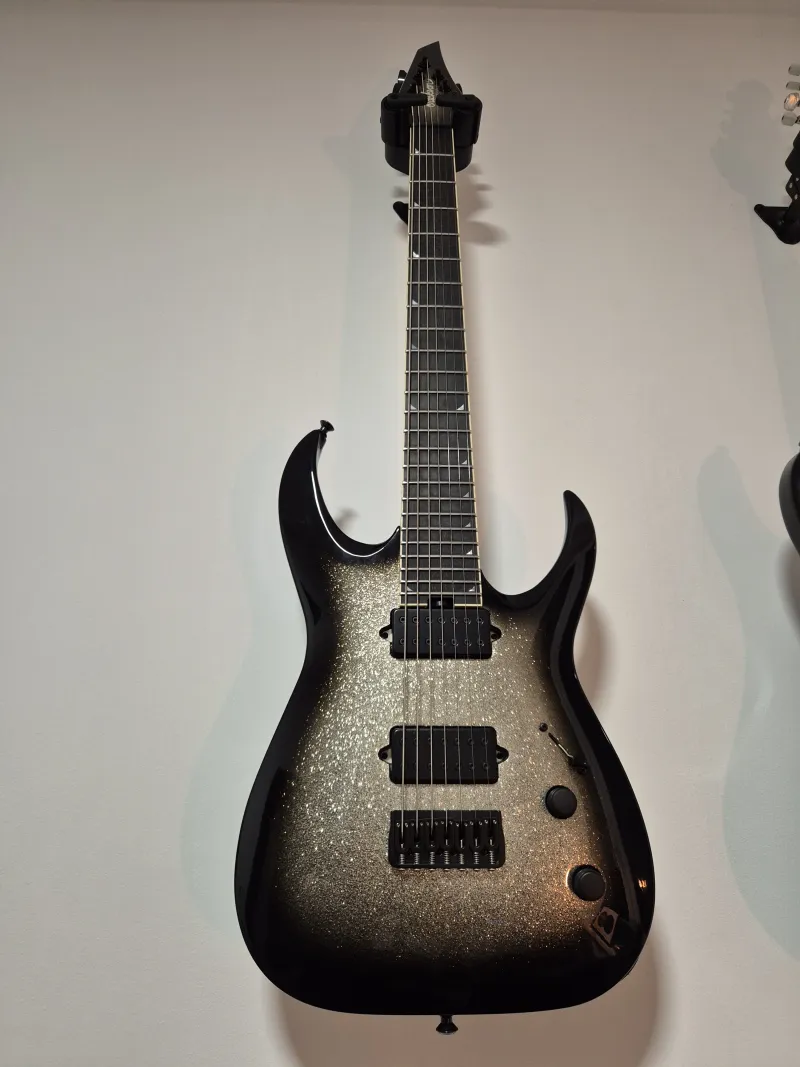 Jackson Misha Mansoor Juggernaut USA Silverburst Sparkle Elektrická gitara