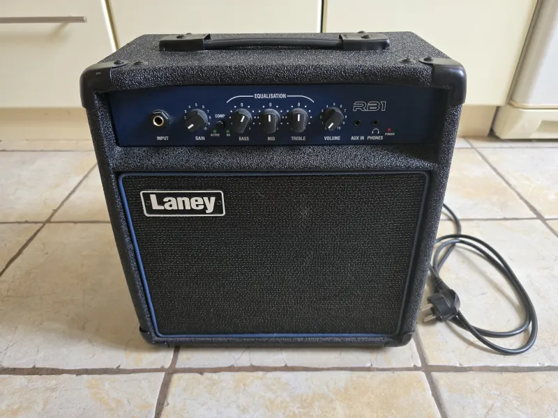 Laney RB1 Bass guitar combo amp