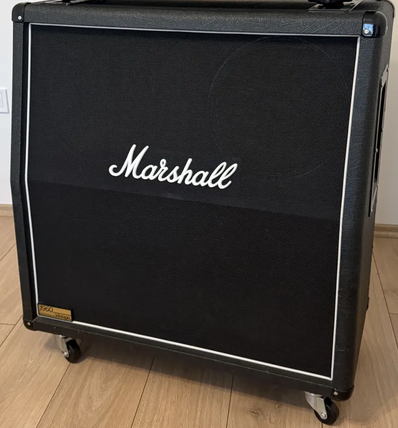 Marshall 1960AV Gitarretruhe