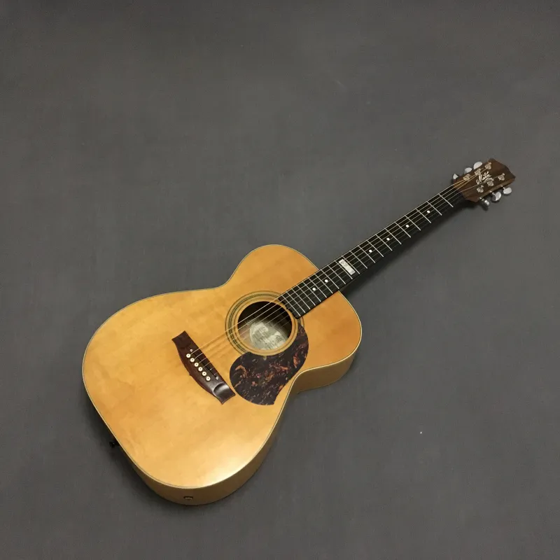 Maton EBG808 TE Tommy Emmanuel Acoustic guitar