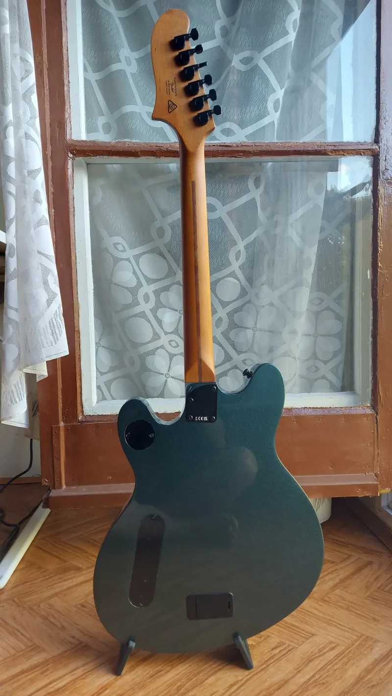 Squier Contemporary Active Starcaster Elektrická gitara zum
