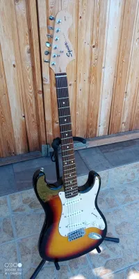 Squier Affinity