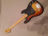 Fender Precision 1975 Basgitara - LokTam [Today, 7:20 am]