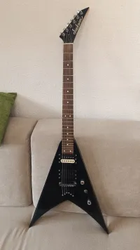 Jackson JS 30 King V