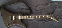 Jackson JS32T Kelly Satin Black Jackson JS32T Kelly Satin Black