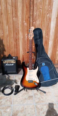 Squier Bullet Gitarreset - Aramiszoli [August 31, 2025, 1:38 pm]