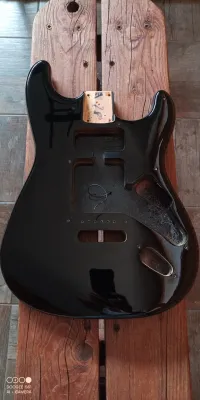 Squier Stratocaster Test - Aramiszoli [Ma, 11:31]