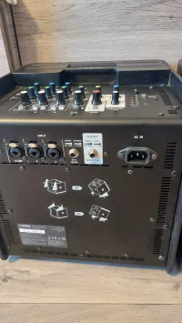 YAMAHA Stagepas200 YAMAHA Stagepas200