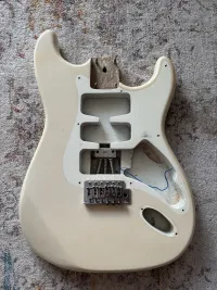 - Stratocaster - Stratocaster