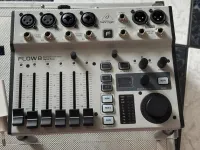 Behringer Flow 8 digitális