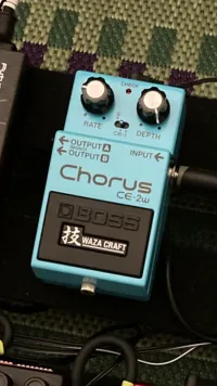 BOSS CE-2w Analogový chorus - babapiros [Today, 11:40 am]