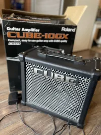 Roland CUBE-10GX Roland CUBE-10GX