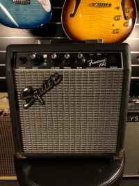 Squier Frontman 10G Gitárkombó - Medgyesi Hangszercenter [Ma, 18:01]