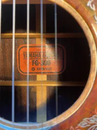 YAMAHA FG-300 red label Acoustic guitar - photoline [Yesterday, 6:11 pm]
