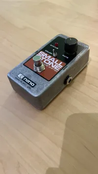 EHX Small Stone Nano Phaser - kokabandi83 [Today, 12:02 pm]