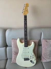 Fender 62 American Vintage Reissue Electric guitar - Adeee [Today, 11:36 am]