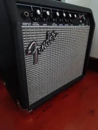 Fender Frontman 15G