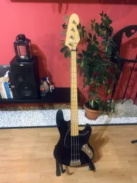 Sandberg Electra TT4 Basszusgitár - Koroknay András [Ma, 11:18]