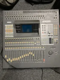 YAMAHA O2R