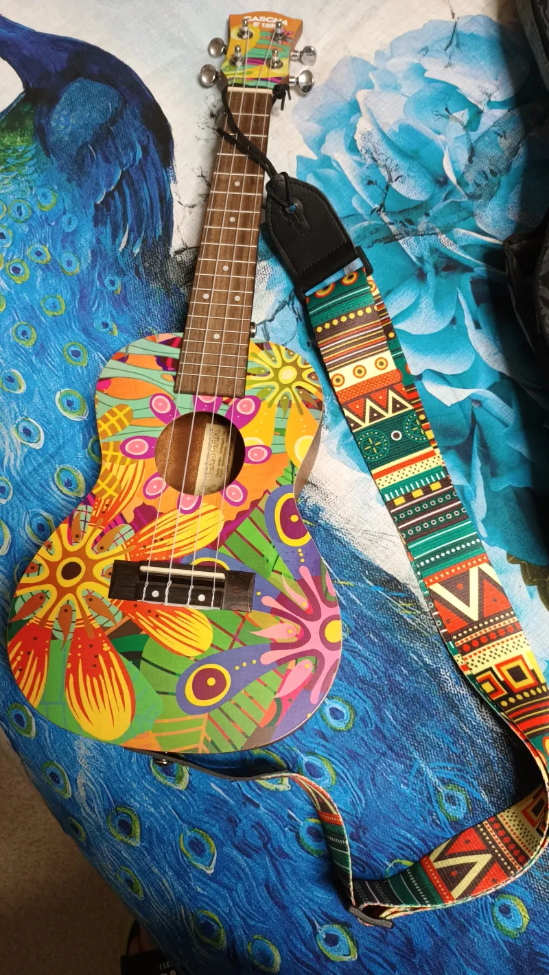 - Cascha Flowers  concert akusztikus Ukulele