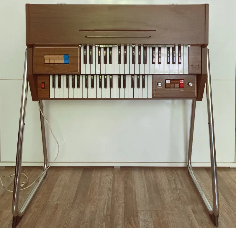 - Universum Duo Electric Organ Órgano eléctrico