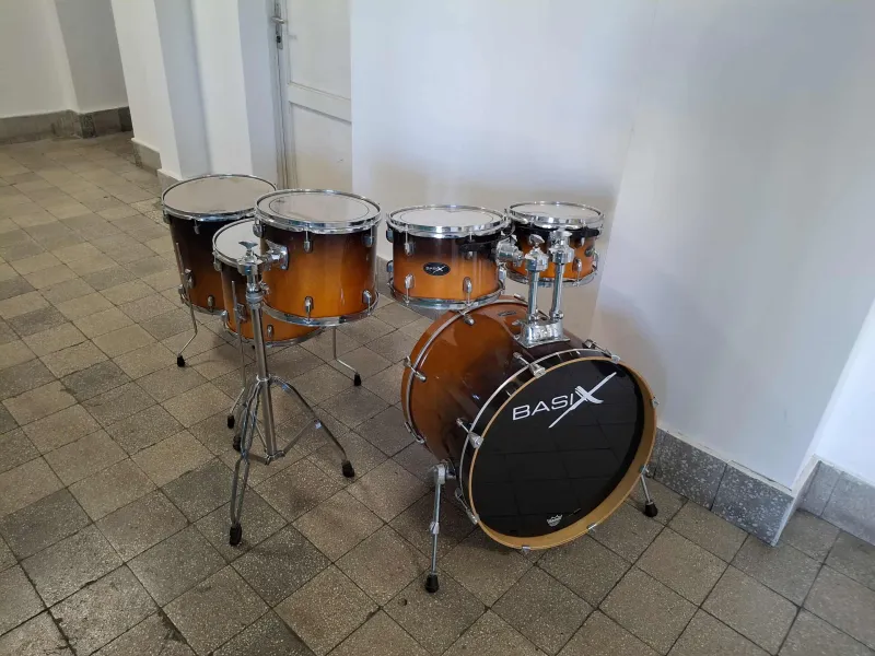 Basix Neon Dobfelszerelés