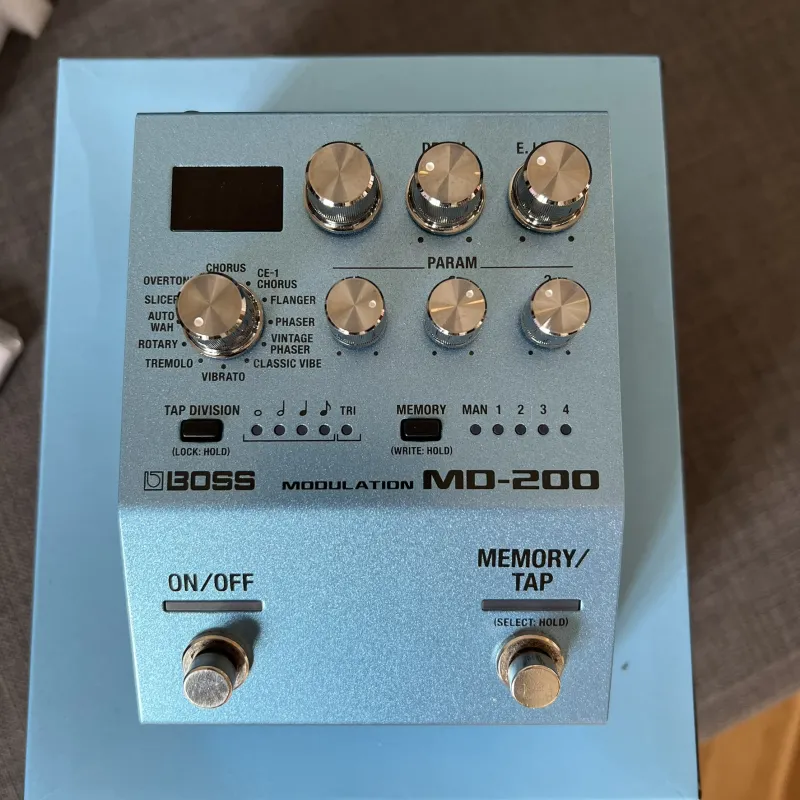 BOSS MD-200 Pedál