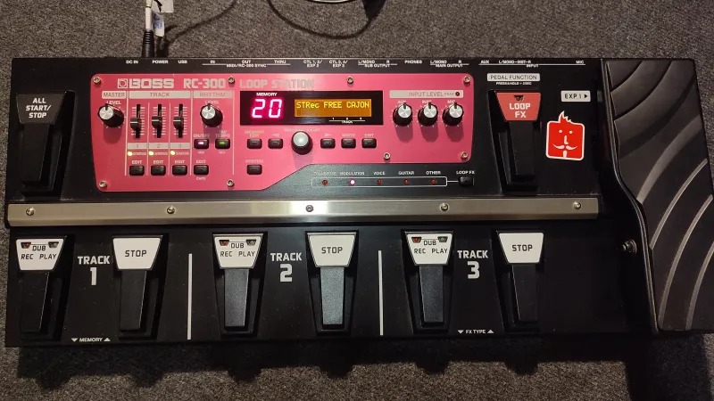BOSS RC-300 Estación de bucles