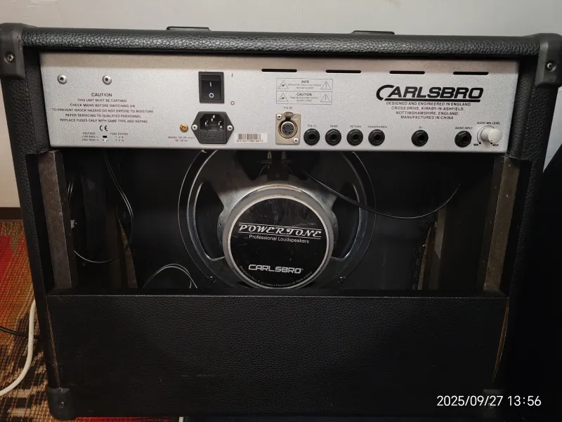 Carlsbro GLX100 Kombinovaný zosilňovač pre gitaru