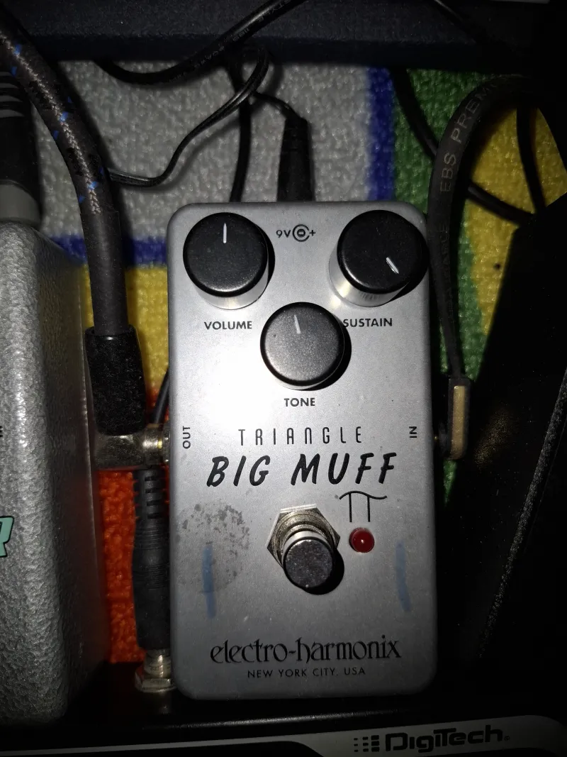 Electro-Harmonix Triangle big muff pi Distrotion