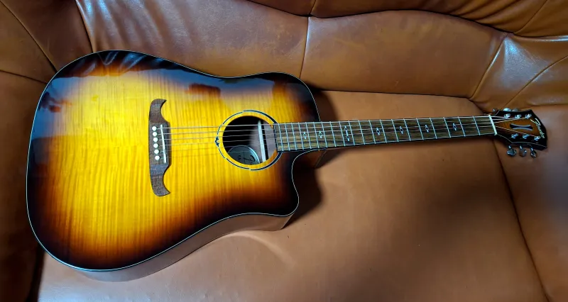 Fender FA325CE Mocha Burst LIMITED Elektroakustická gitara