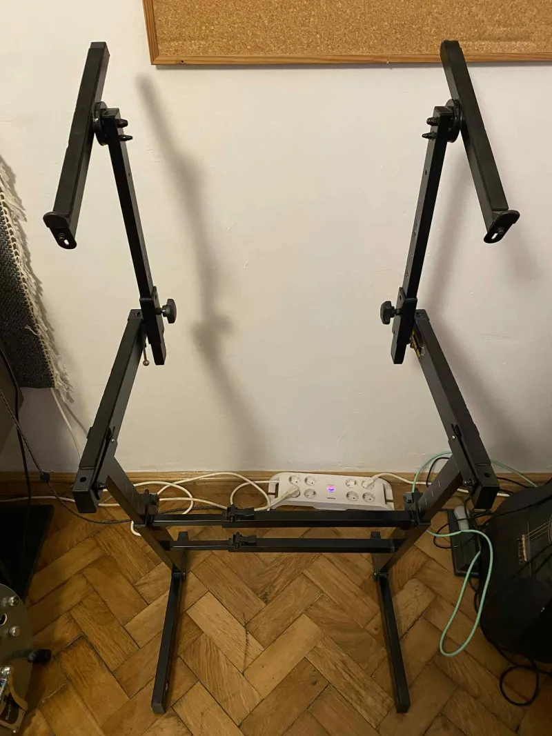 Hercules KS410B Billentyűs állvány