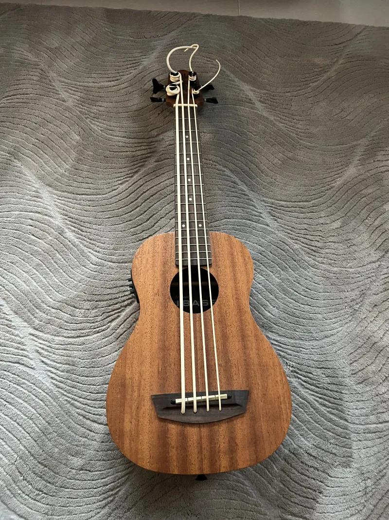 Kala Ubass-WNDR-FS Bajo eléctrico