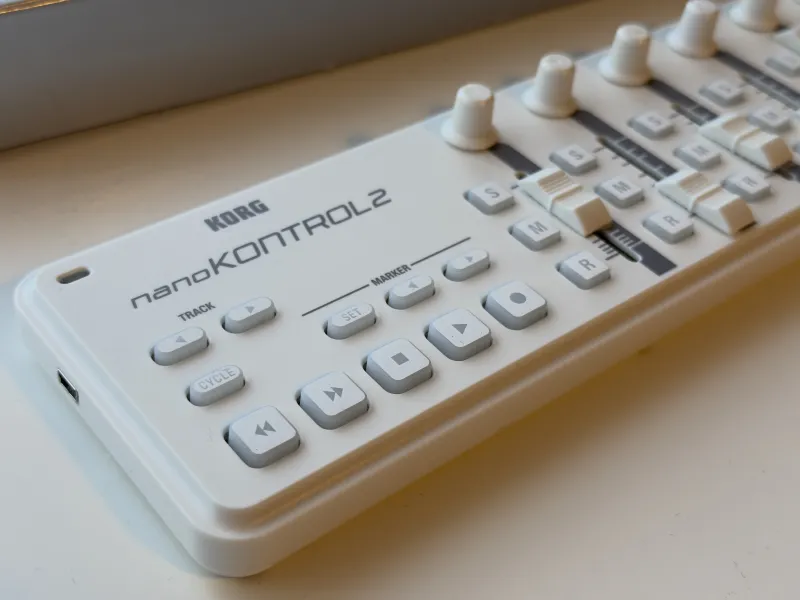 Korg NanoKONTROL2 WH controlador DAW