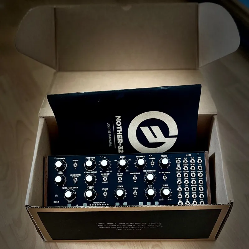 Moog Mother-32 Analogový syntetizátor