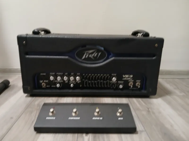 Peavey VB-3 Bass guitar amplifier