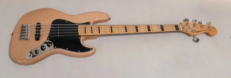 Squier Classic Vibe 70s Jazz Bass Basgitara