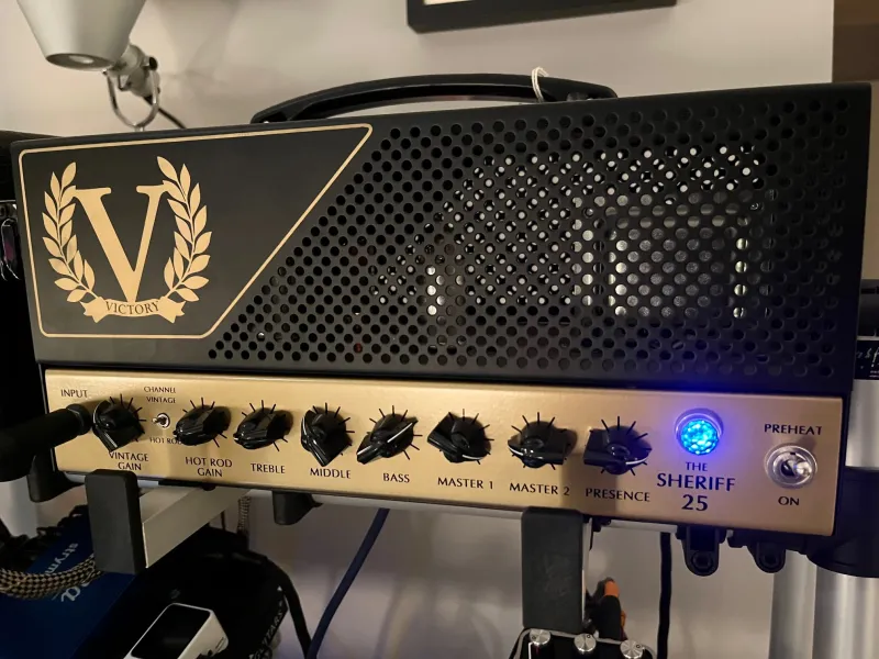 Victory Sheriff 25 Gitarový zosilňovač