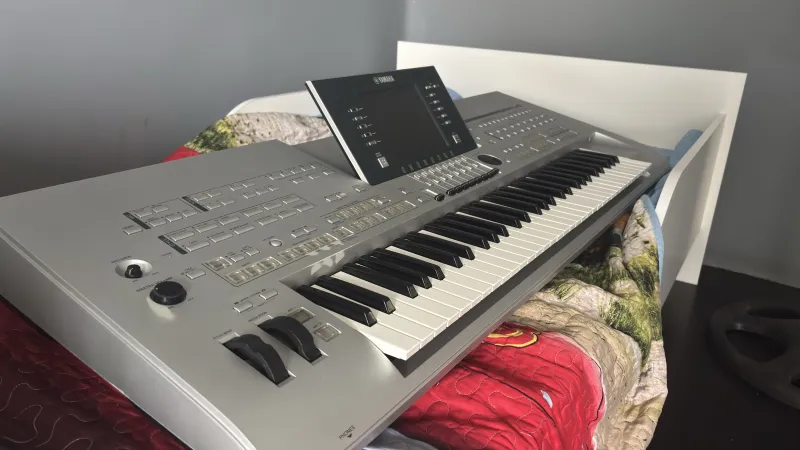 YAMAHA Tyros 4 Syntetizátor