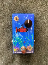 - Midnigth Electronics  Submarine Fuzz