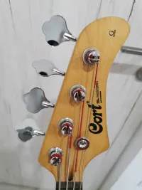 Cort Jazz Bass Basgitara - Professor [Today, 10:21 am]