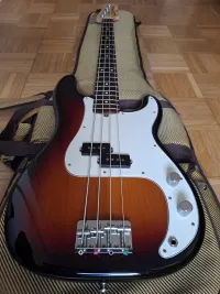 Fender American Special Edition Precision Basgitara - Szesztay David [Today, 9:12 am]