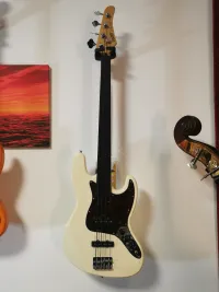 Hohner Professional J Bass Fl Bajo eléctrico - 023BOB [Today, 10:26 pm]