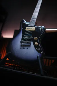 Jet JJ-350 Baritone E-Gitarre - Szvirida András [Today, 2:56 pm]