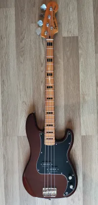 Squier Classic Vibe Precision 2020