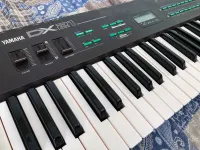 YAMAHA DX 21