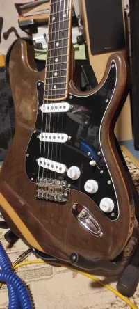 Egyedi készítésű Stratocaster stilusú Elektromos gitár - laczkocsat60 [Ma, 09:56]