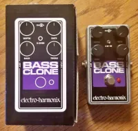 Electro-Harmonix Bass Clone kórus pedál