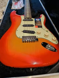 Fender Elit Stratocaster Guitarra eléctrica - bal [Today, 6:19 am]